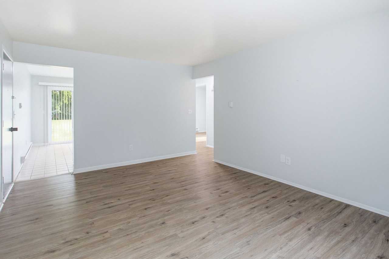 365 Granger Rd - Photo 6 of 23