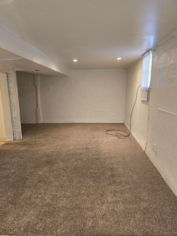 1856 11th Ave - Photo 6 of 6