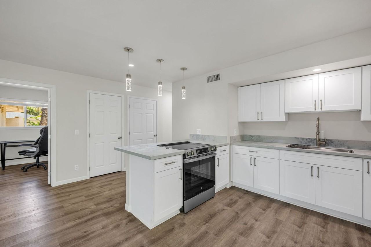 2624 Moolio Pl - Photo 3 of 45