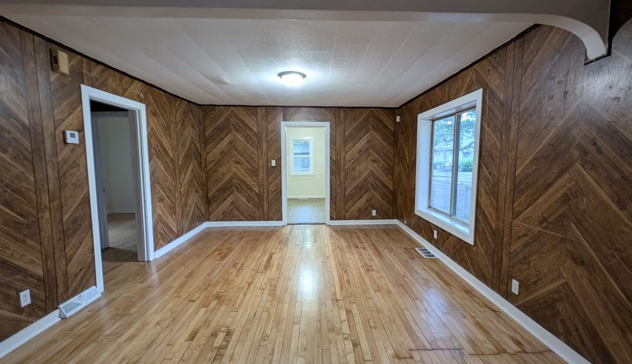 2128 8th St - Photo 4 of 13