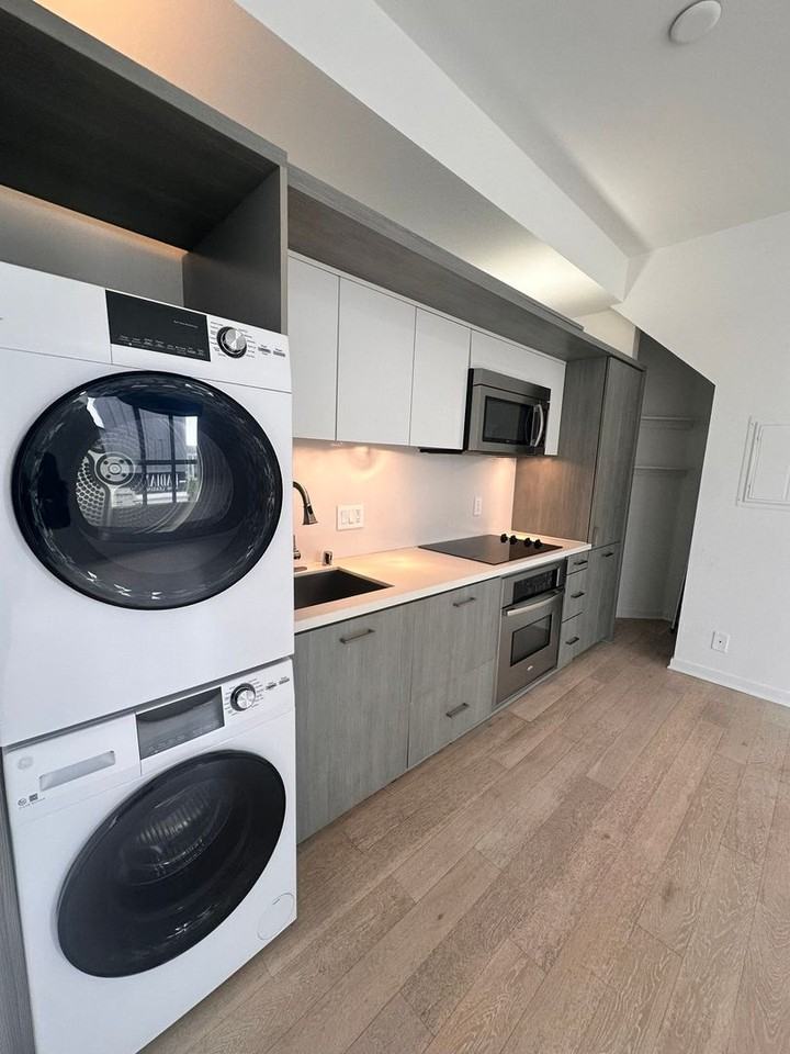 988 G St #31 - Photo 4 of 37