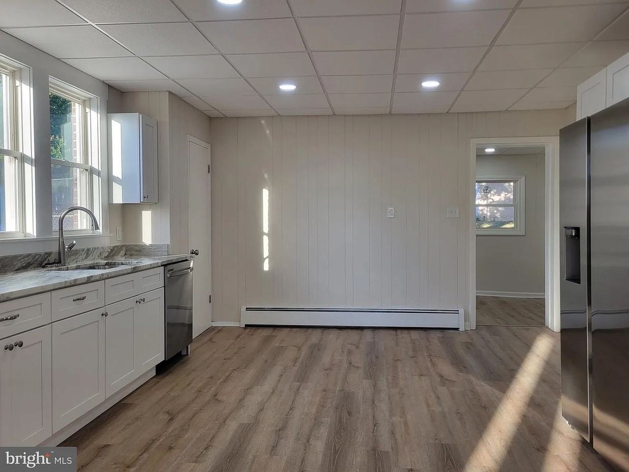 317 S 4th St - Photo 5 of 30