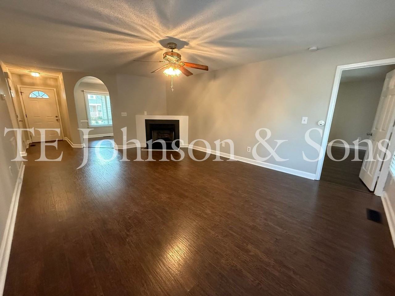 1830 Camden Forest Dr - Photo 4 of 43