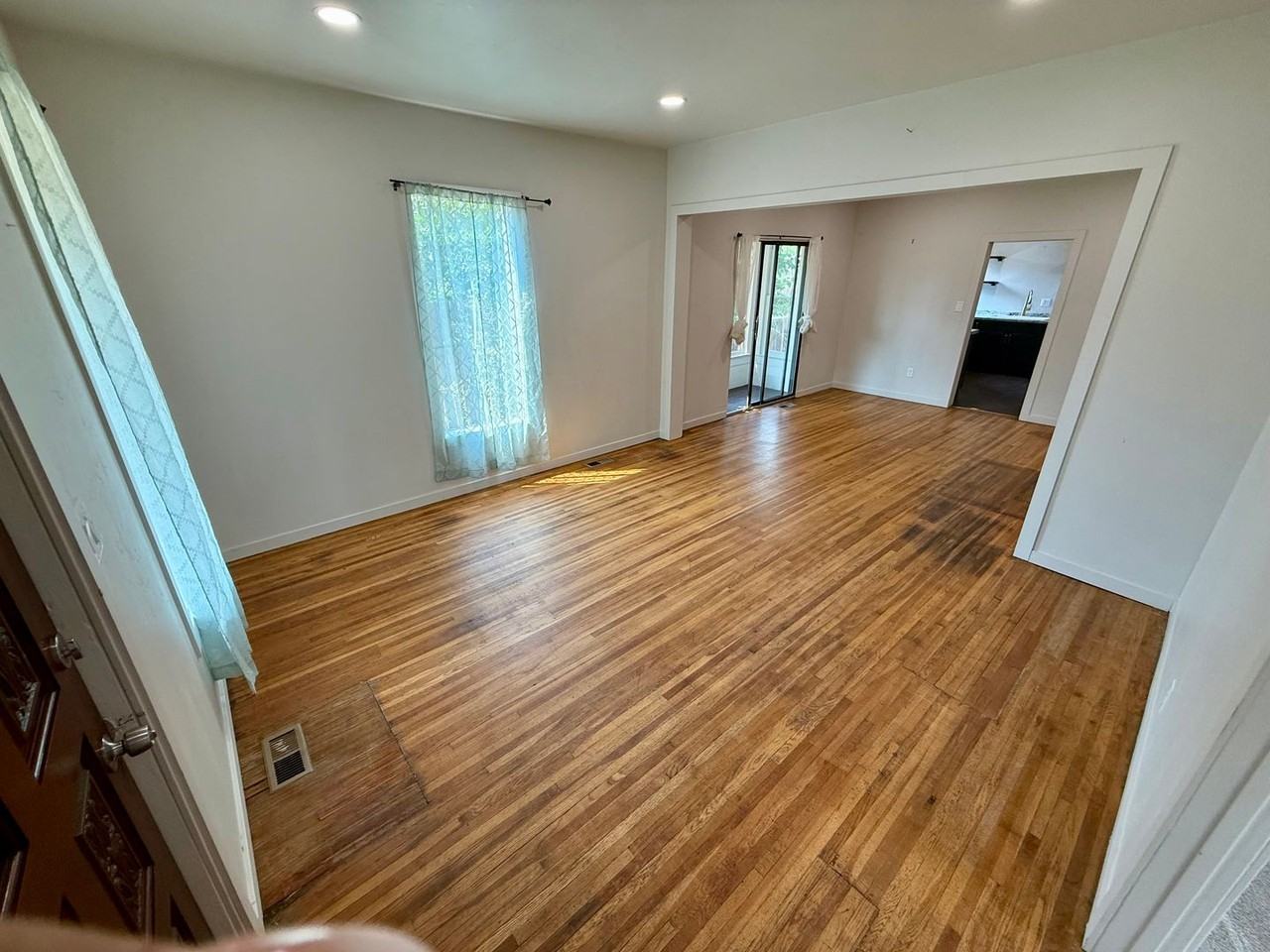 1303 14th Ave - Photo 2 of 27