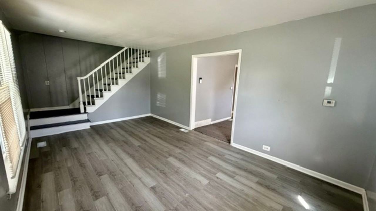 11334 Sussex St - Photo 4 of 17