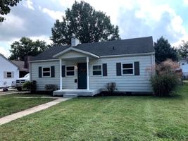 featured image of 1431 Lincoln Dr