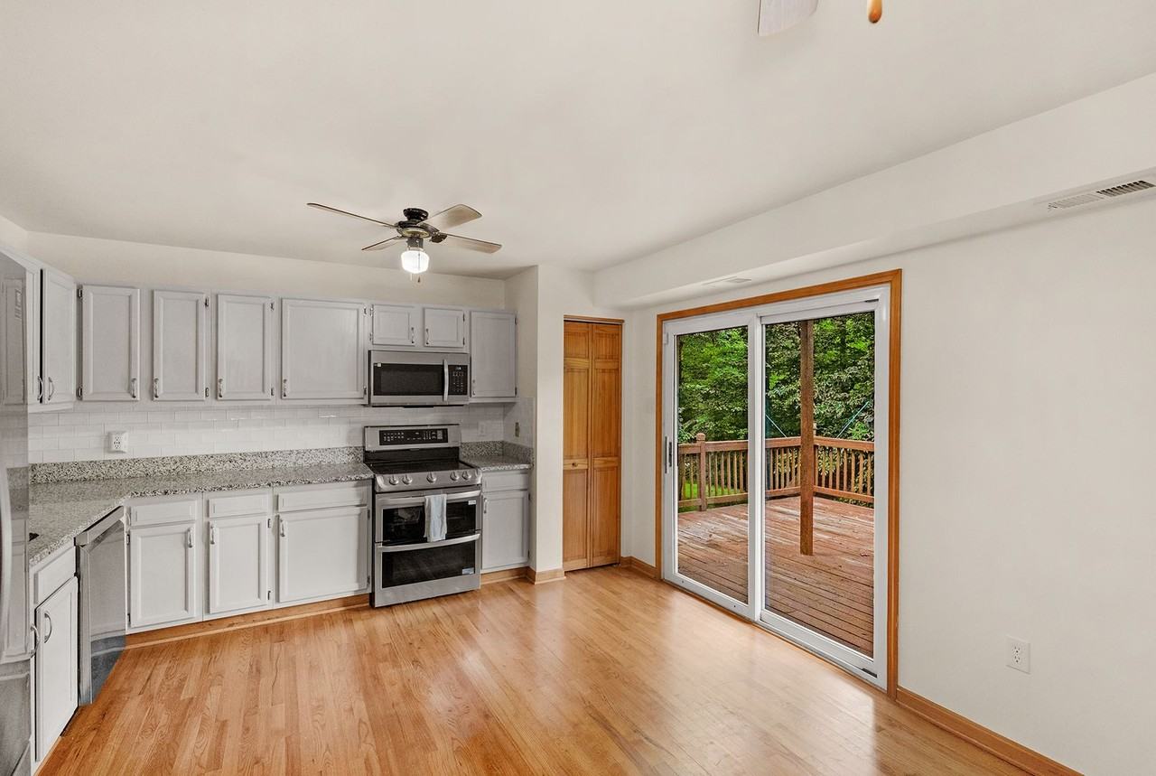 505 4th Ave - Photo 4 of 42