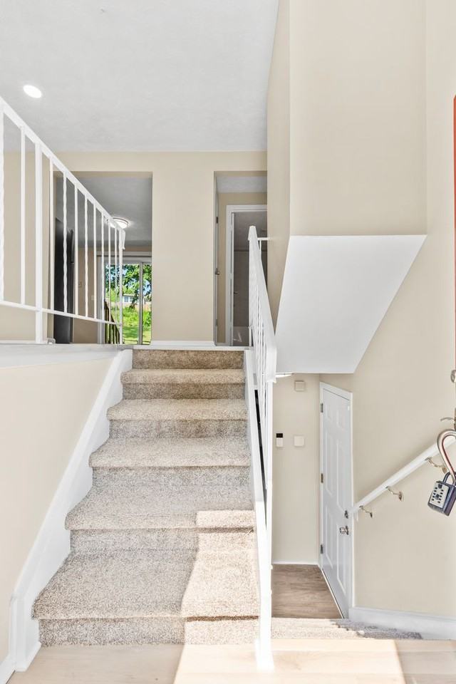 5732 S 137th St - Photo 4 of 30
