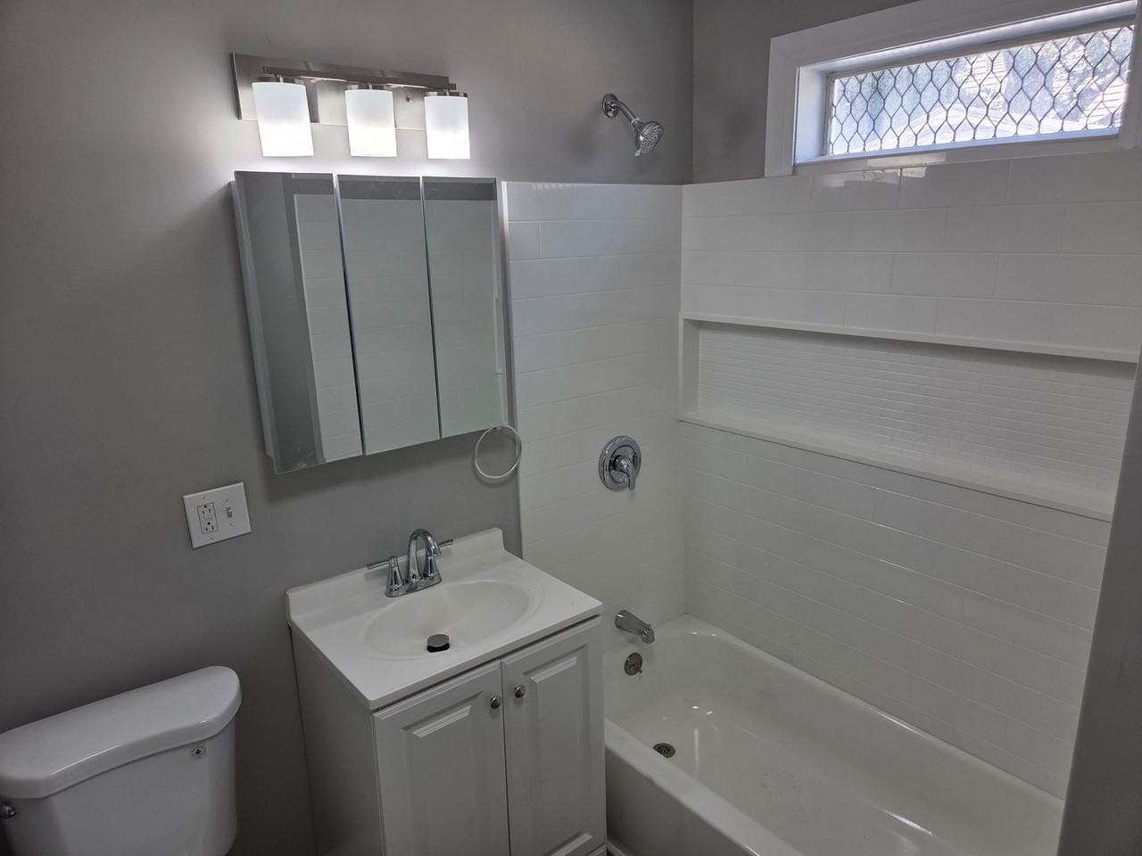 2809 N California Ave - Photo 5 of 11