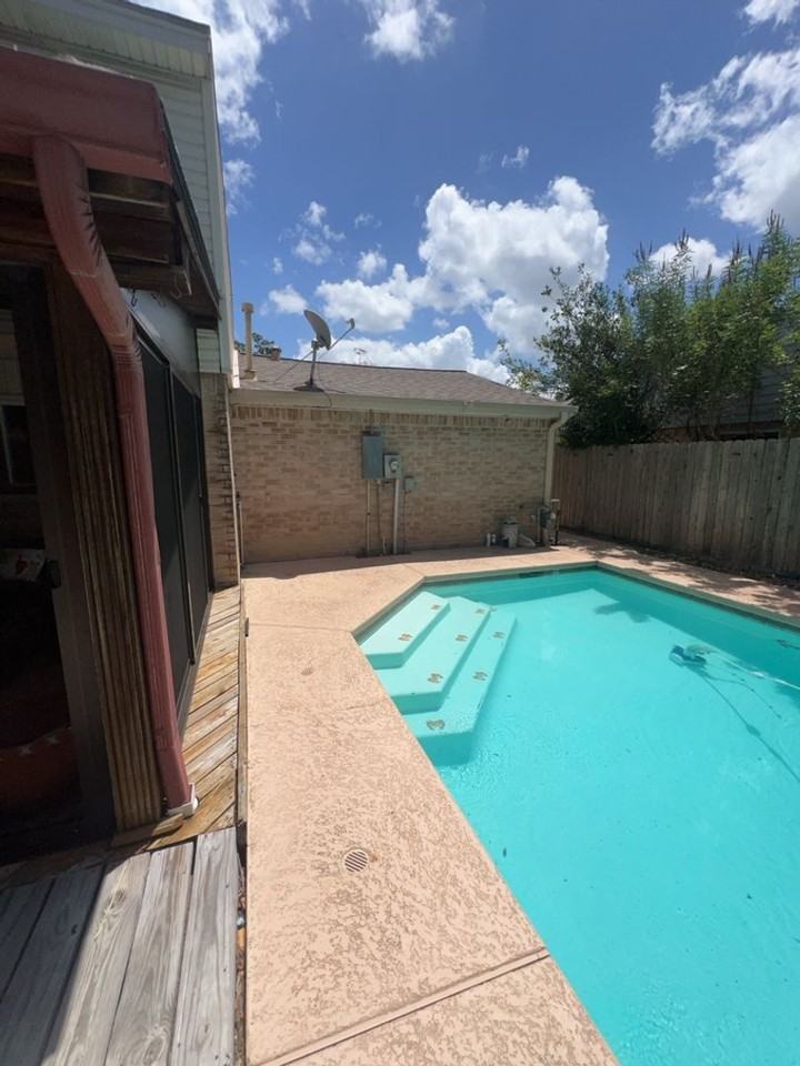 18507 Sweetmeadow Dr - Photo 2 of 18