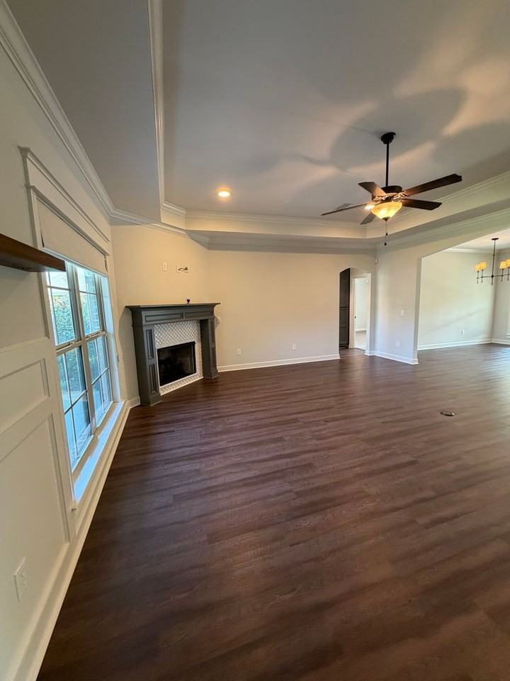 802 Legacy Dr - Photo 2 of 17
