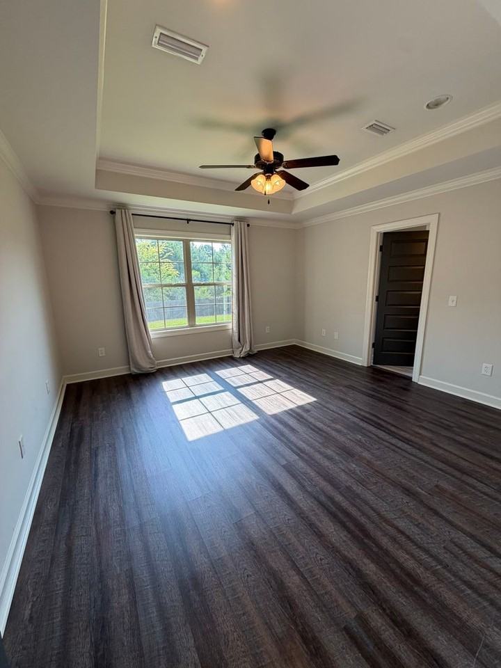 802 Legacy Dr - Photo 5 of 17