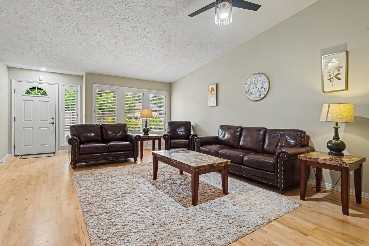 4023 N Bayou Ln - Photo 5 of 25