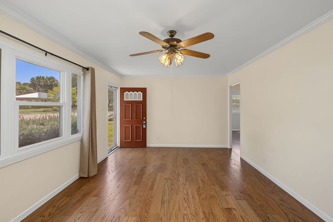 1205 S Cottage Grove Ave - Photo 6 of 36