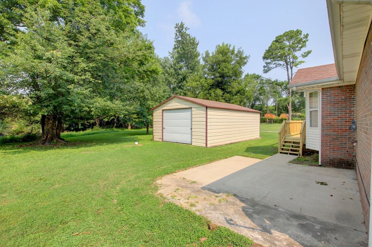 2104 Pea Ridge Rd - Photo 2 of 50