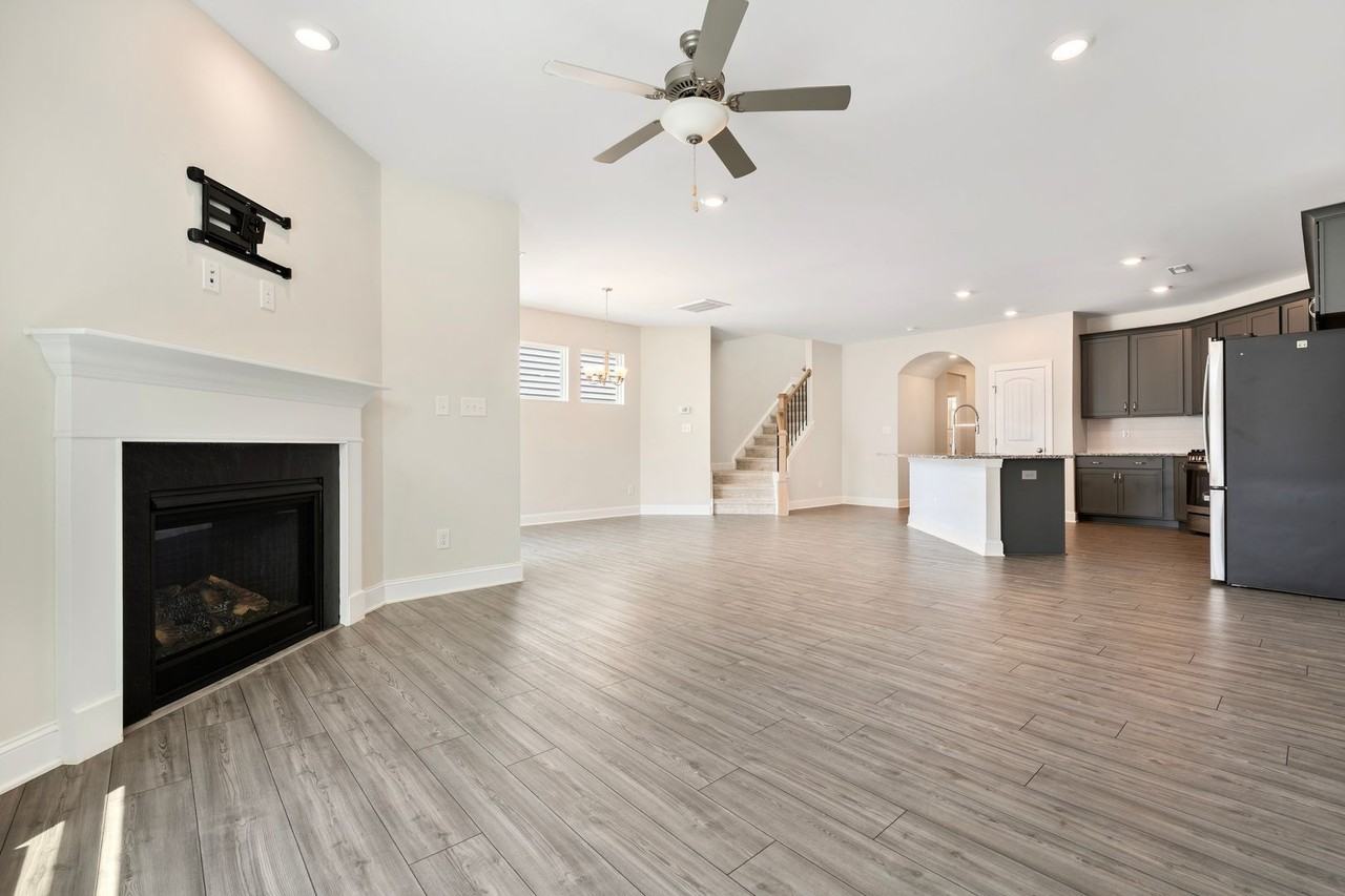 212 Oakchest Ct - Photo 3 of 22