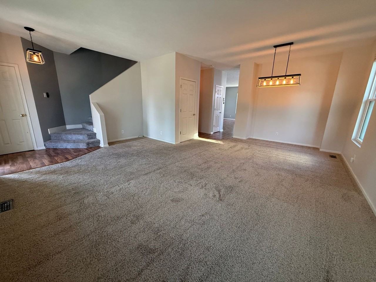 16402 Corby St - Photo 5 of 19