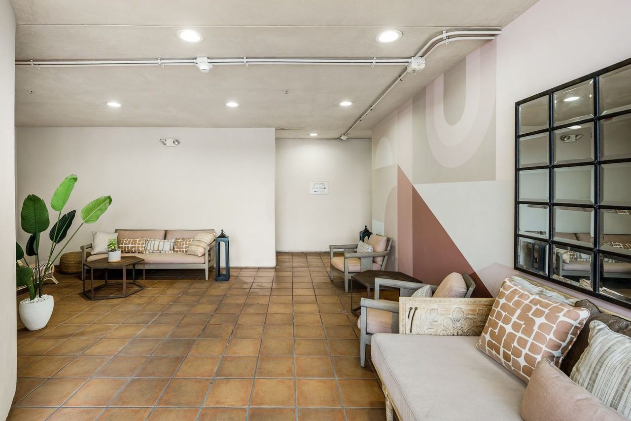 1520 N El Camino Real #10 - Photo 7 of 46