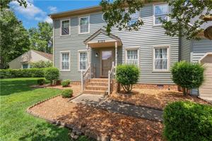 featured image of 5120 Eagle Run Rd