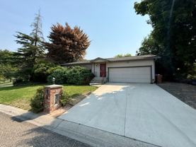 3910 Lakeview Dr - Photo 1 of 1