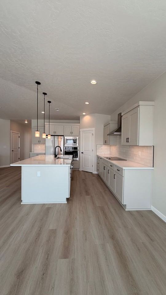 3375 S Nelson St - Photo 7 of 24