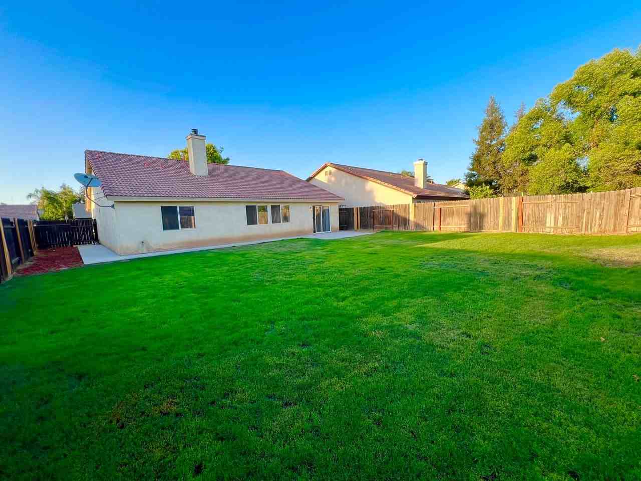 11815 Mantova Ave - Photo 2 of 23