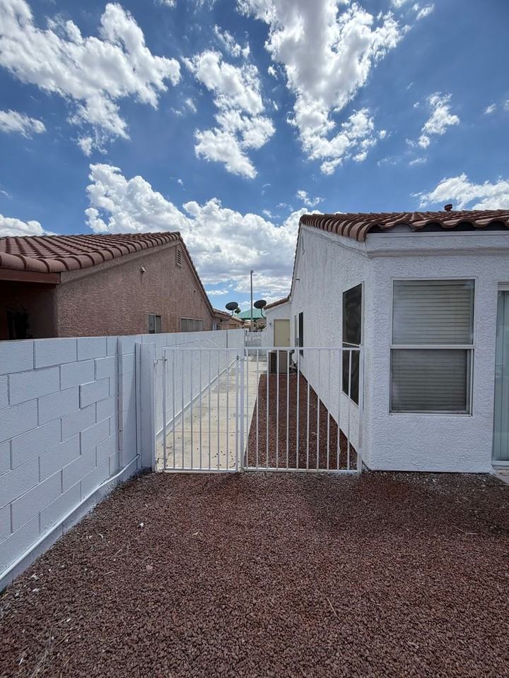 2712 Pastel Ave - Photo 5 of 34
