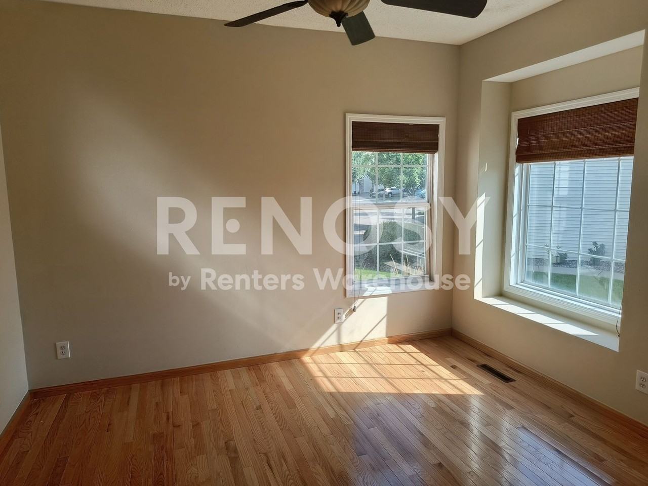 15284 Florist Cir - Photo 3 of 39