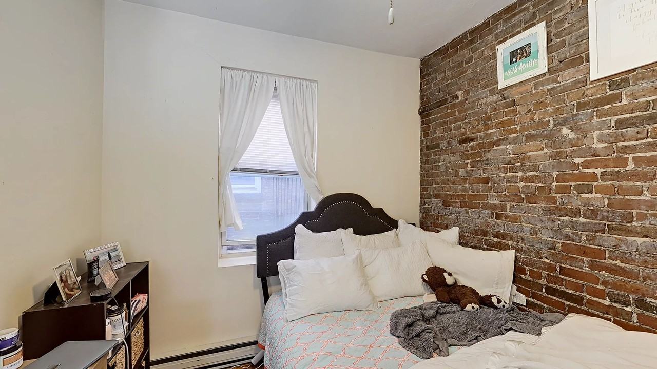 103 Prince St - Photo 5 of 14
