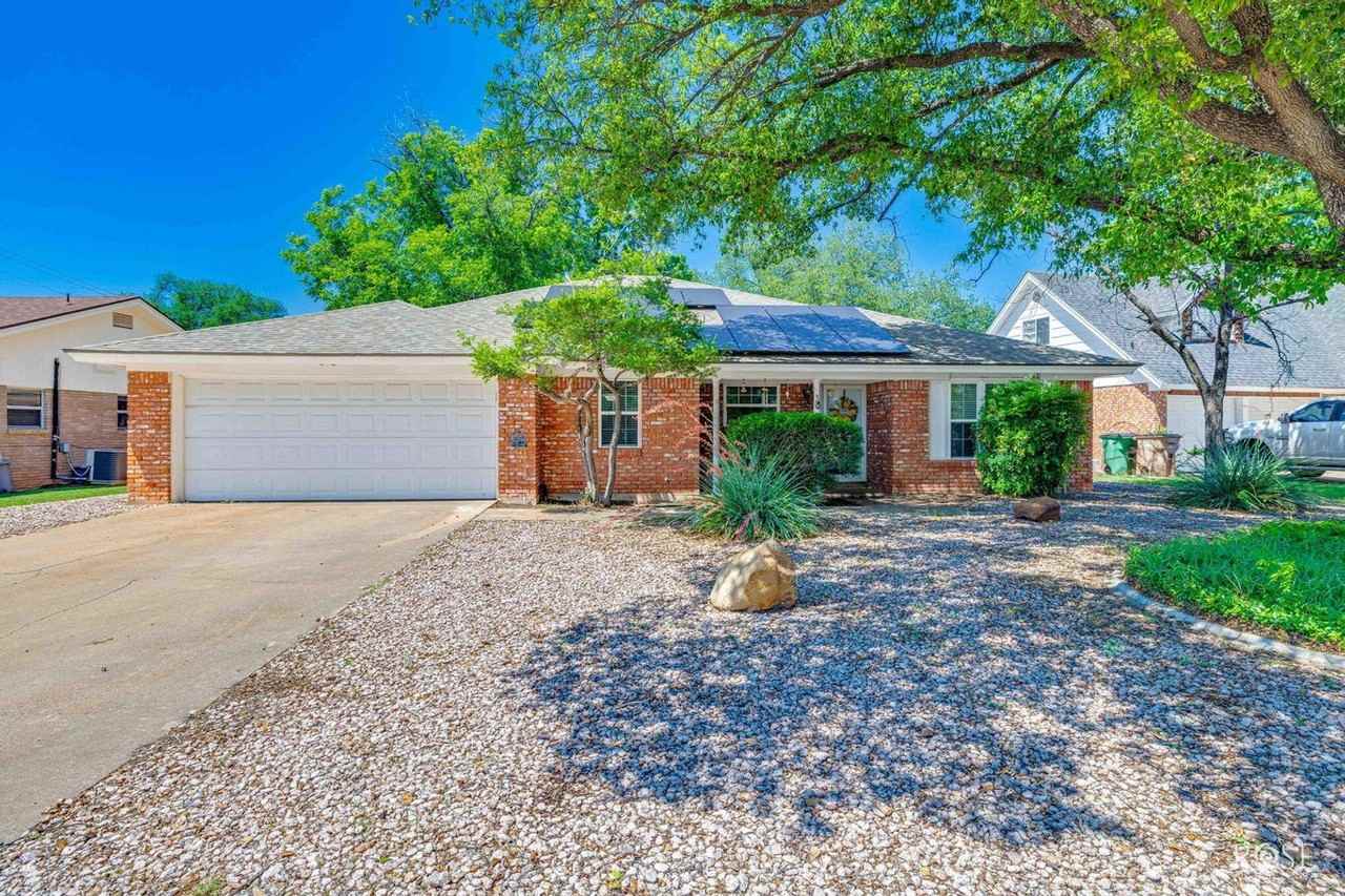 3108 Oak Forest Dr - Photo 5 of 34