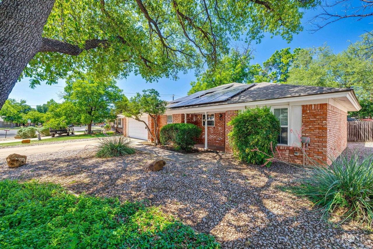 3108 Oak Forest Dr - Photo 6 of 34