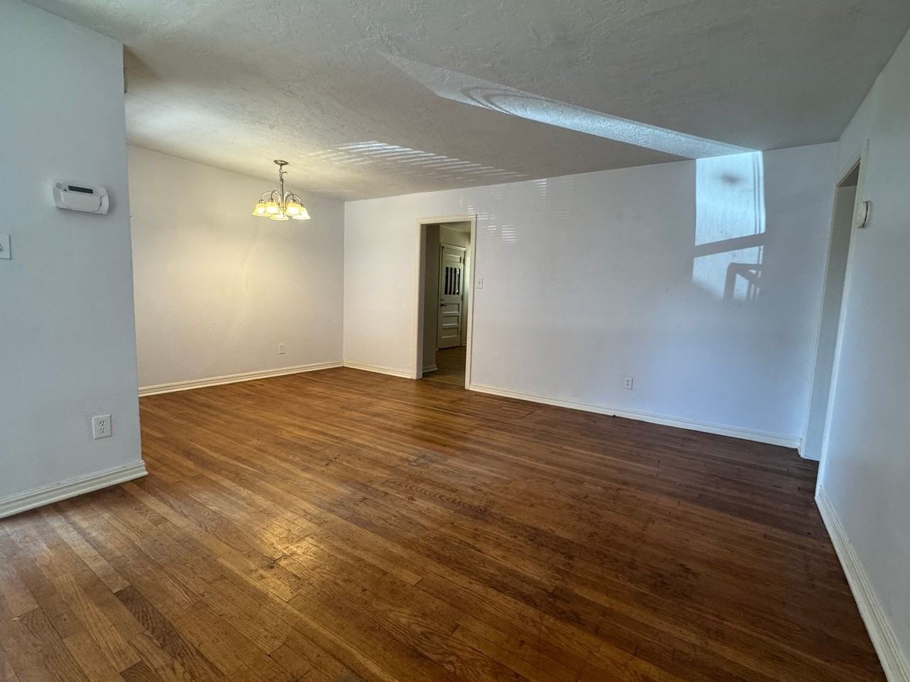 2137 Nw Denver Ave - Photo 2 of 7