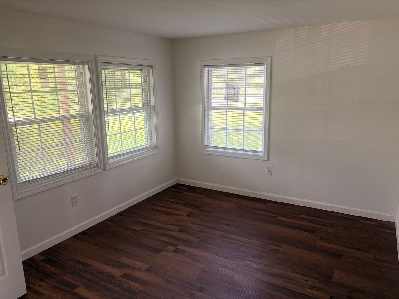 707 N Sycamore St - Photo 3 of 13