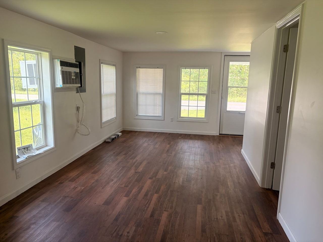707 N Sycamore St - Photo 6 of 13