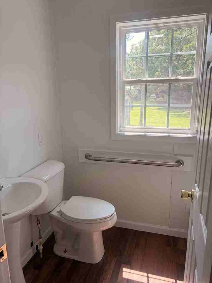 707 N Sycamore St - Photo 7 of 13
