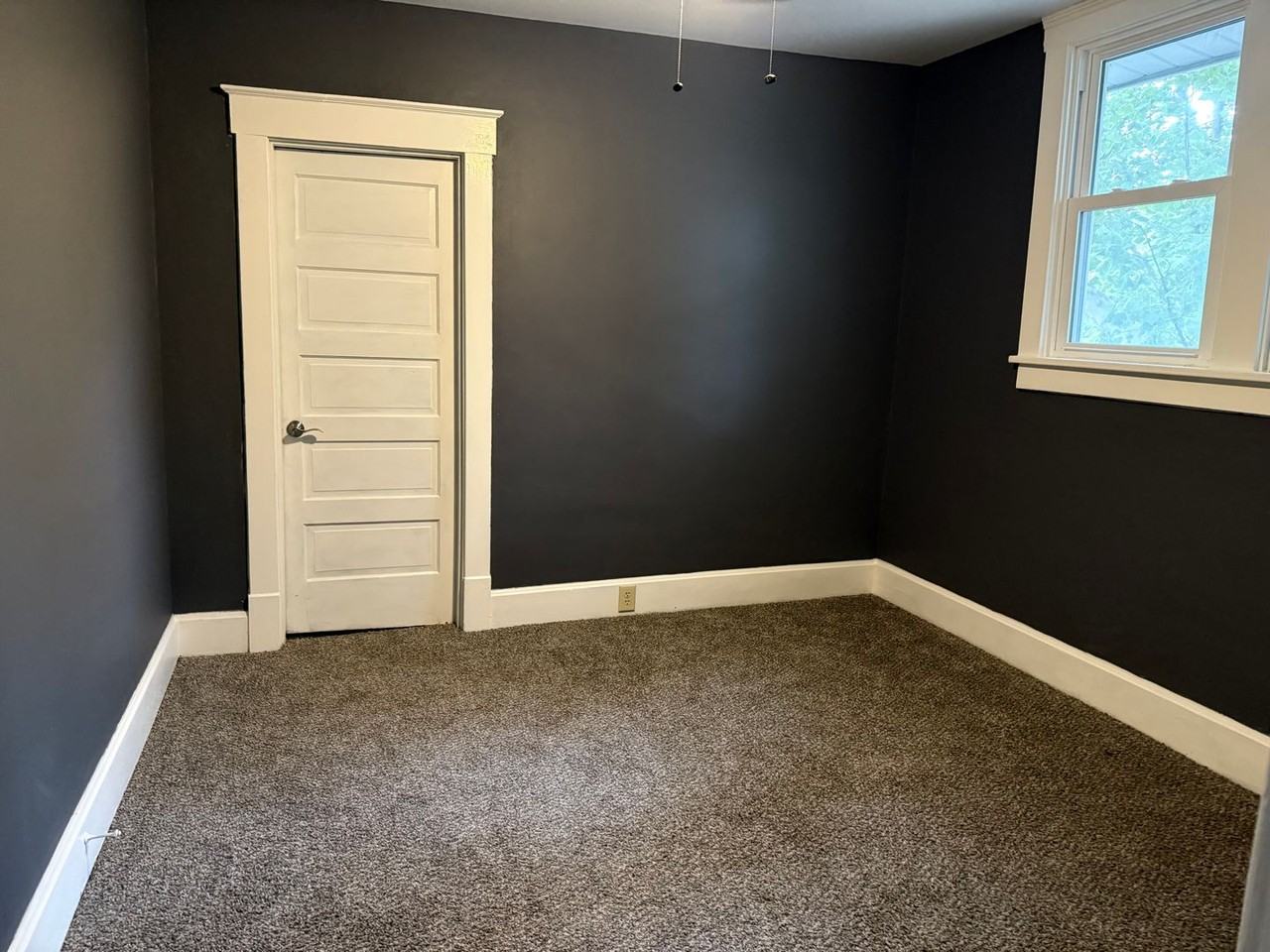 2638 Sanford Ave - Photo 7 of 9