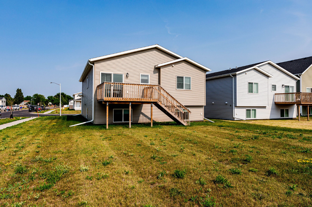 3603 33rd St S - Photo 4 of 31