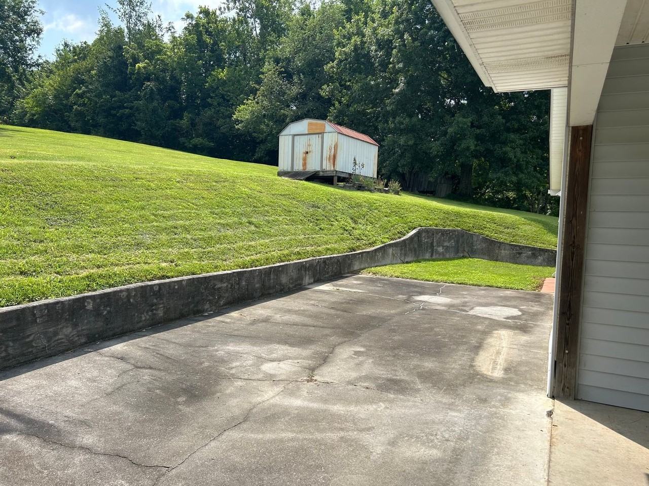 224 Rodefer Dr - Photo 3 of 14