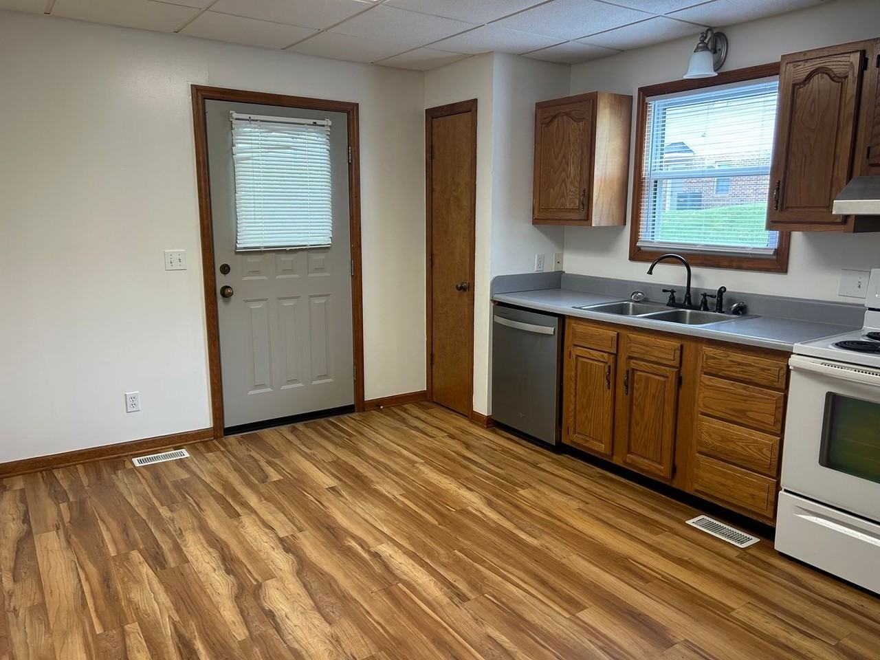 224 Rodefer Dr - Photo 4 of 14