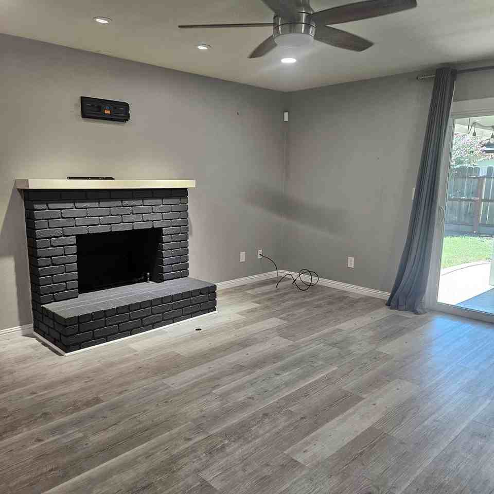 1509 Duportail Ave - Photo 6 of 13