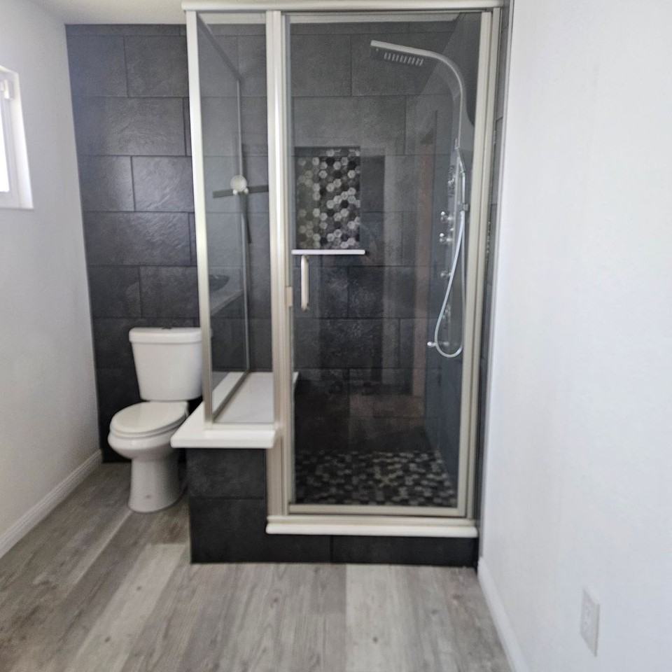 1509 Duportail Ave - Photo 7 of 13