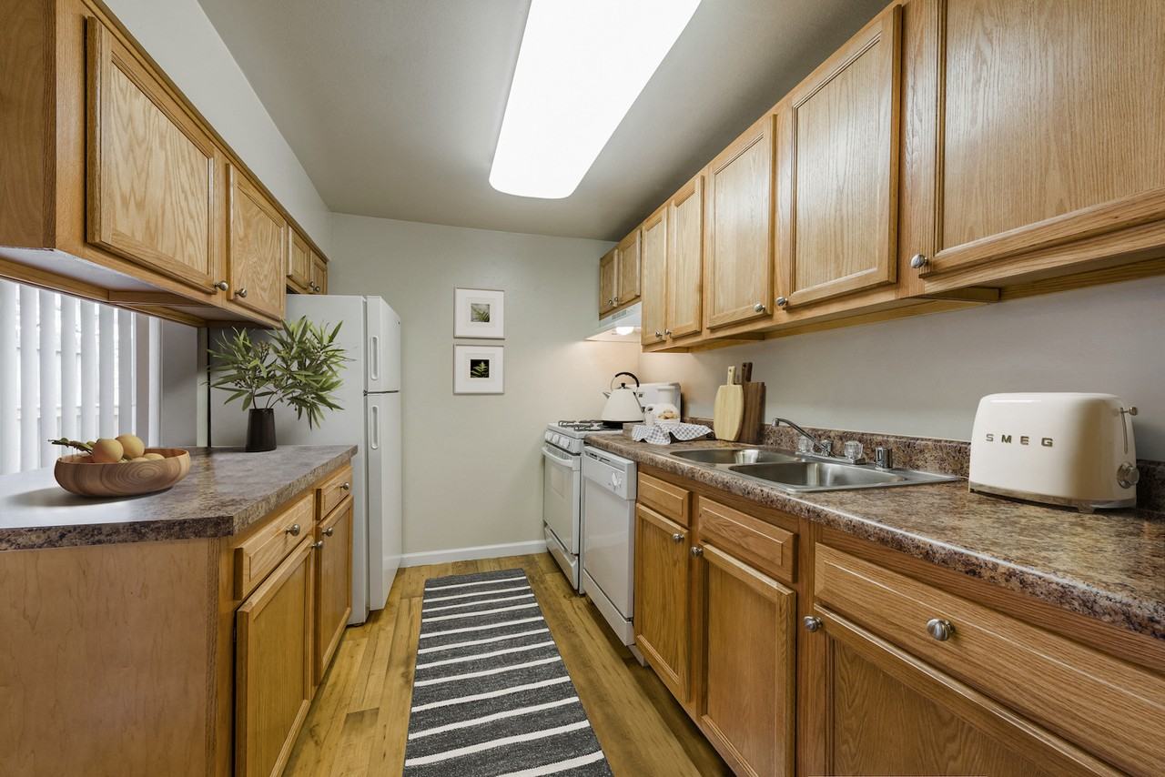 Longview - Photo 6 of 50