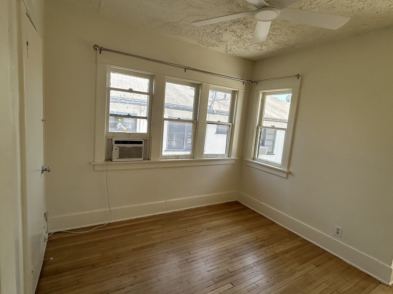 1323 North Orange Drive #1/2 - Photo 6 of 14