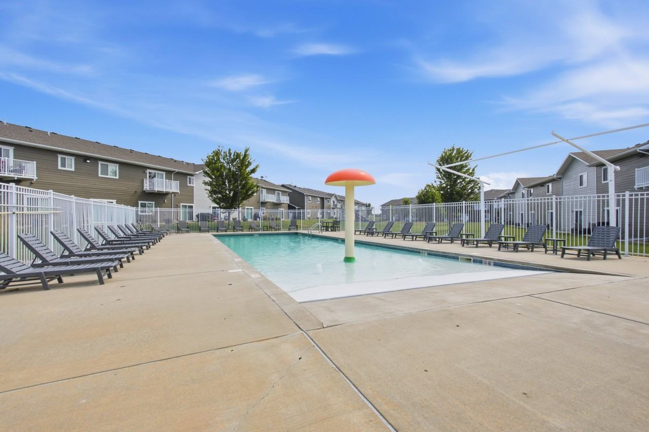 Dublin Square Apartments and Townhomes - Photo 5 of 50