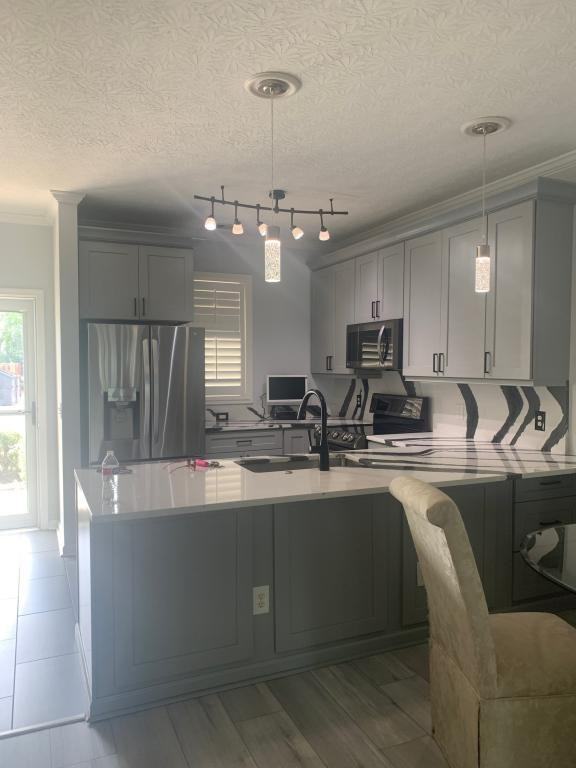 901 W Port Dr - Photo 3 of 10