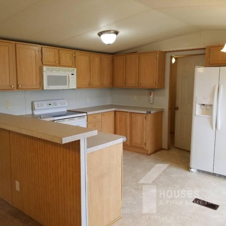 729 Brockman Mcclimon Rd - Photo 3 of 11