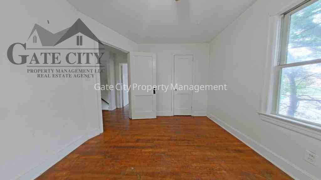 401 Chestnut Dr - Photo 6 of 8