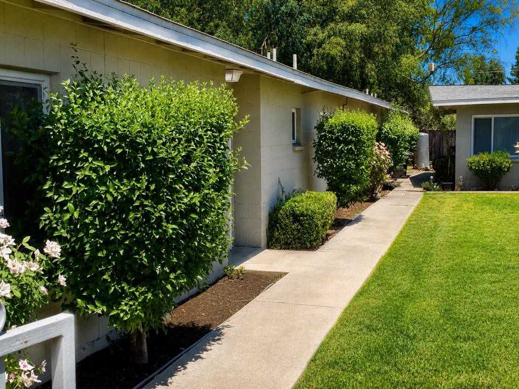 13928 Grangeville Blvd - Photo 6 of 11
