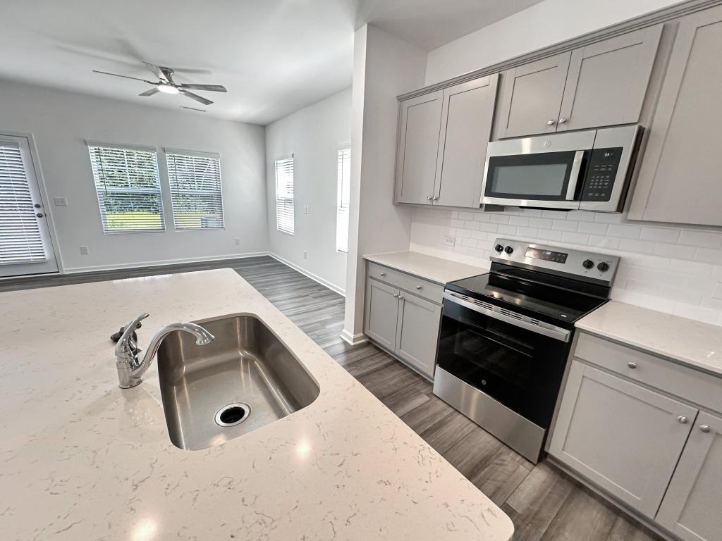 515 Fran Dr - Photo 5 of 24