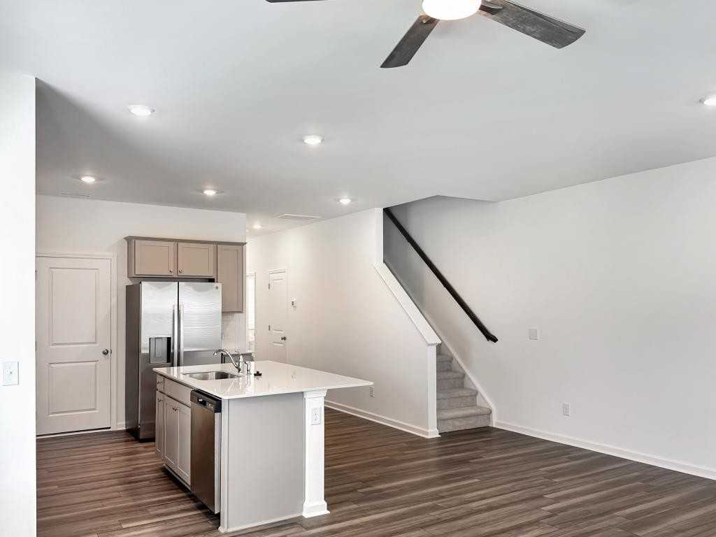 515 Fran Dr - Photo 7 of 24